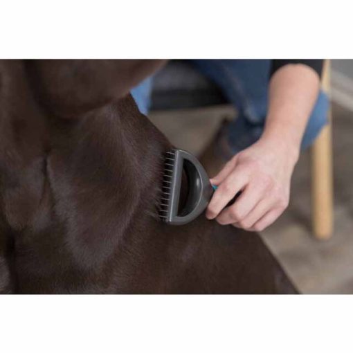 TRIXIE fésű Universál Groomer borotva nagytestű kutyának 7×18cm