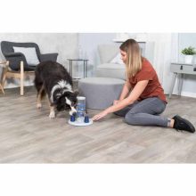 TRIXIE Dog Activity Gambling Tower 25cm/27cm Level 2 stratégiai játék kutyák részére