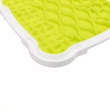 TRIXIE Licking Plate jutalomfalat adagoló tányér 20x20cm